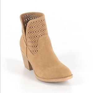 Rocket Dog brown ankle boots